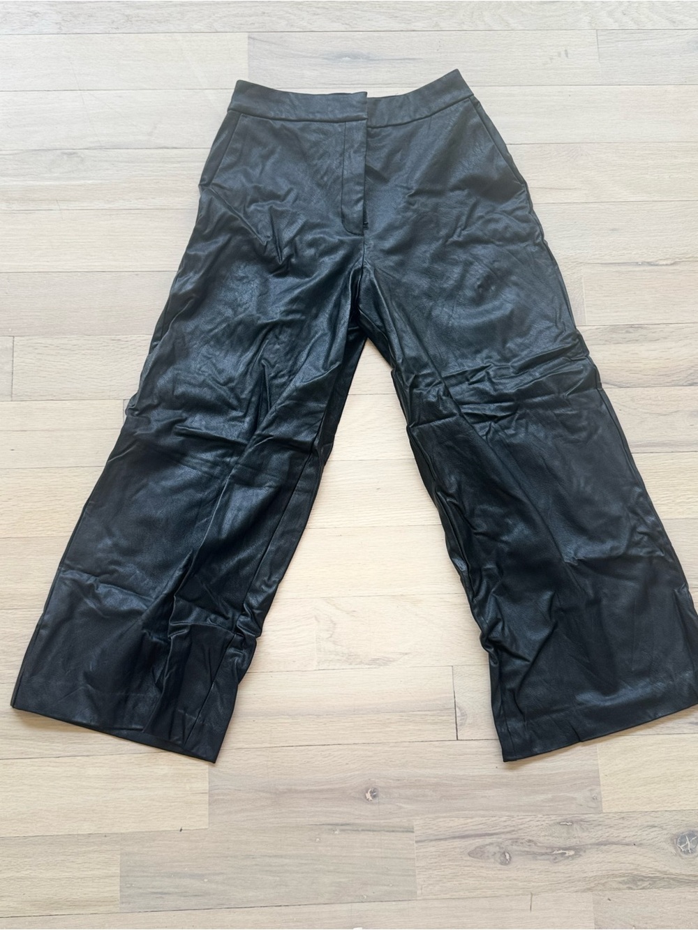 Express Black Cropped Wide-Leg Faux Leather Pants